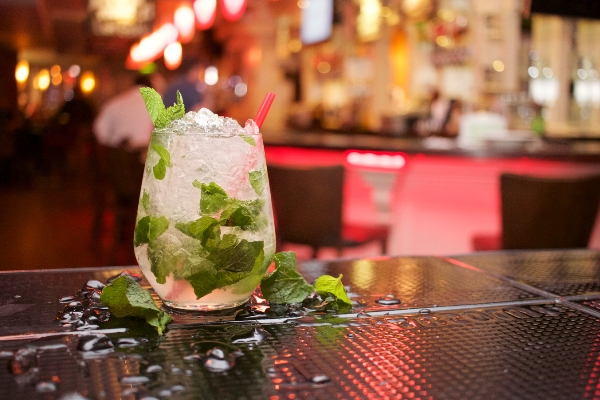 đá và 4 sự thật bất ngờ không phải bartender nào cũng biết